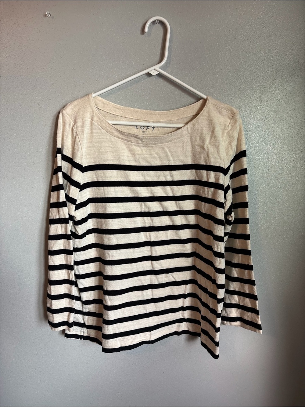 Women’s Striped LOFT Top size large